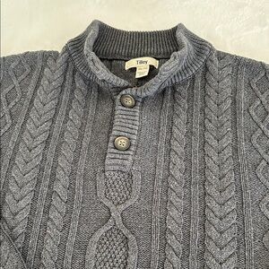 Tilley Gray Cable Knit Men's Sweater. Size XXL. Stamped Buttons.